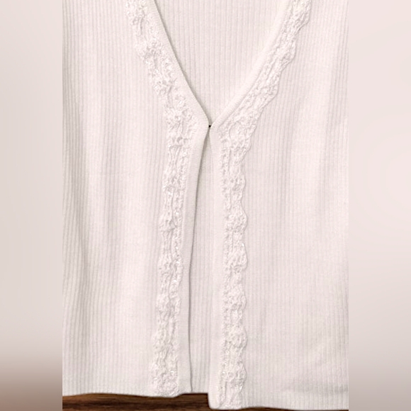 Requirements Women's Ivory One Piece Cardigan Size Small - Picture 4 of 8